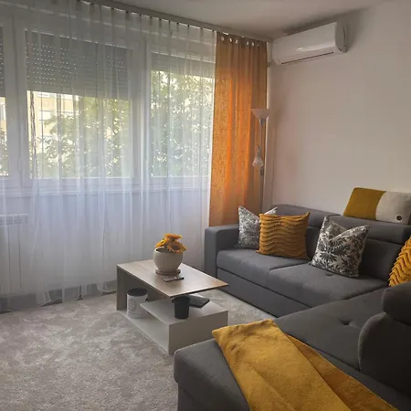 Champions League Short Apartman Budapest